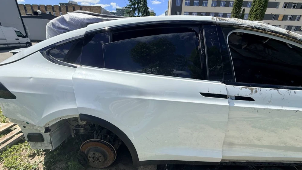 Права задня двер («крило сокола» / Falcon Wing) Tesla Model X Plaid / Рестайлінг (2022–2026)  1028791-E0-K  Фото №2