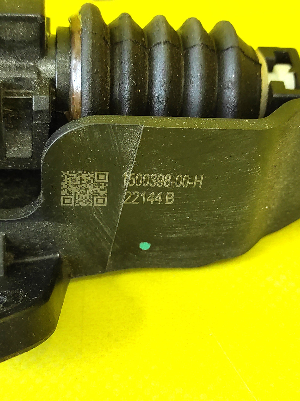 Tesla Model Y 2020-2025, Y Juniper, 3 2017-2023, 3 Highland Hood Latch Actuator and Cable Assembly OEM (used) 1500398-00-H  Photo №3