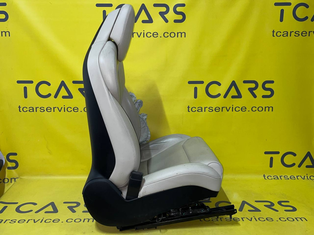 Сидіння переднє ліве водійське GEN3 PUR CRM Tesla Model S 9876540-03-A (під відновлення)  Фото №3