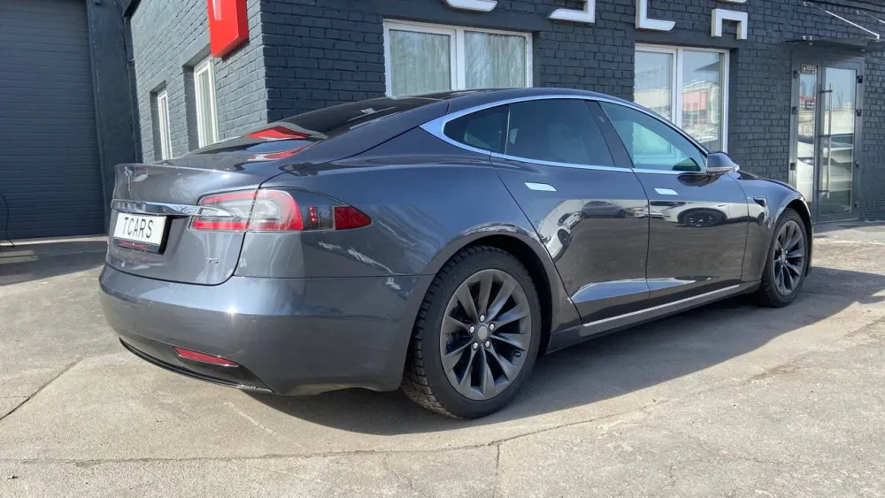 Tesla Model S AP 2.0 75 2016  Photo №16