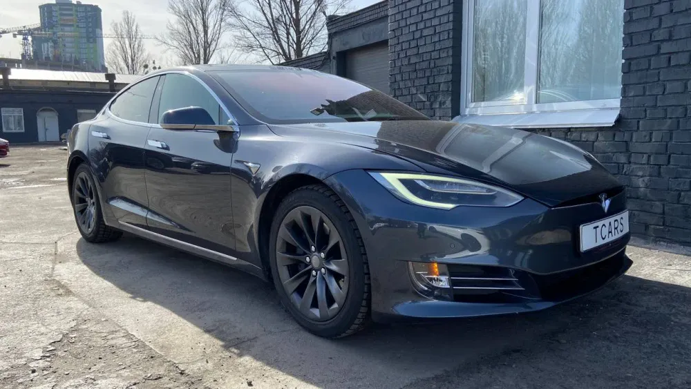 Tesla Model S AP 2.0 75 2016  Photo №13