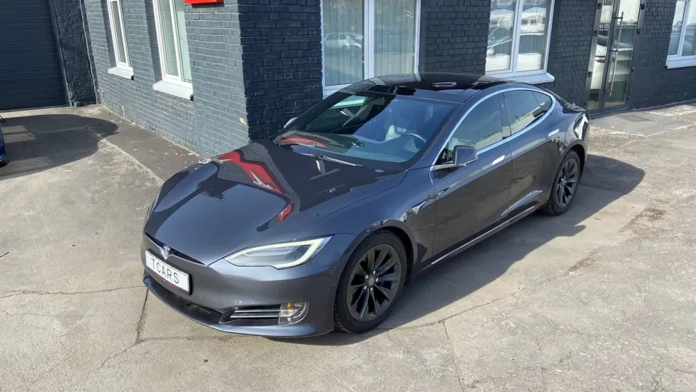 Tesla Model S AP 2.0 75 2016  Photo №4