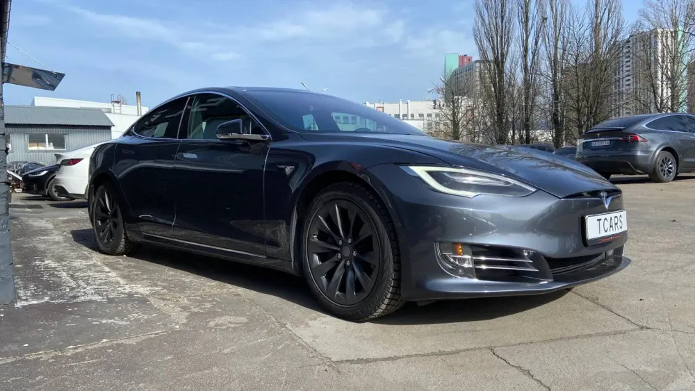 Tesla Model S AP 2.0 75 2016  Photo №12