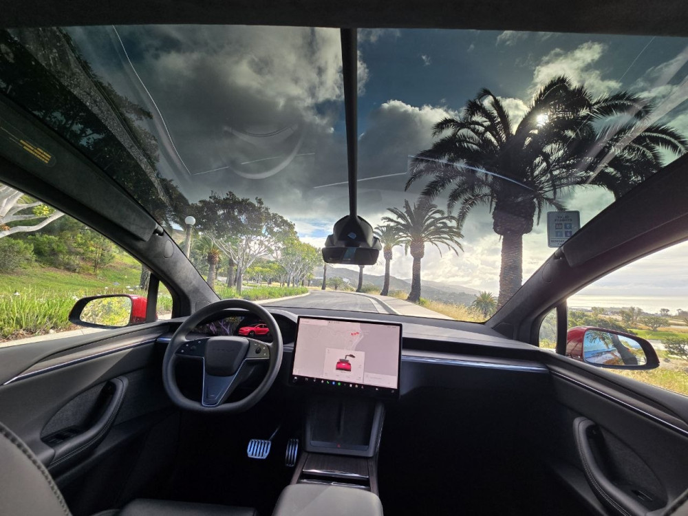 Tesla Model X  2025  Фото №10