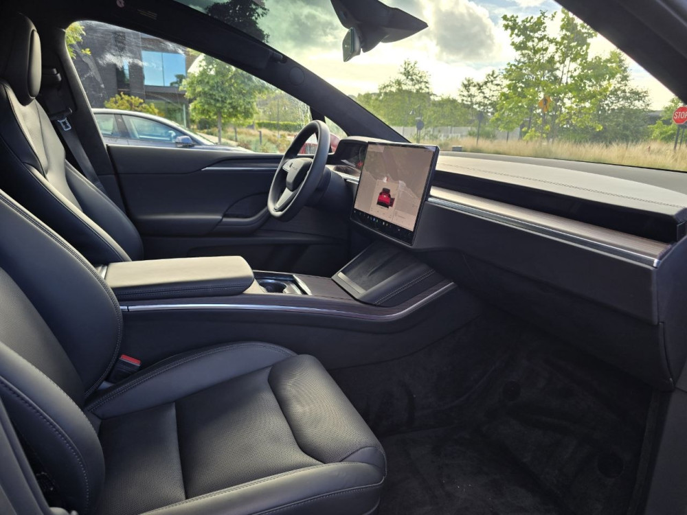 Tesla Model X  2025  Фото №14