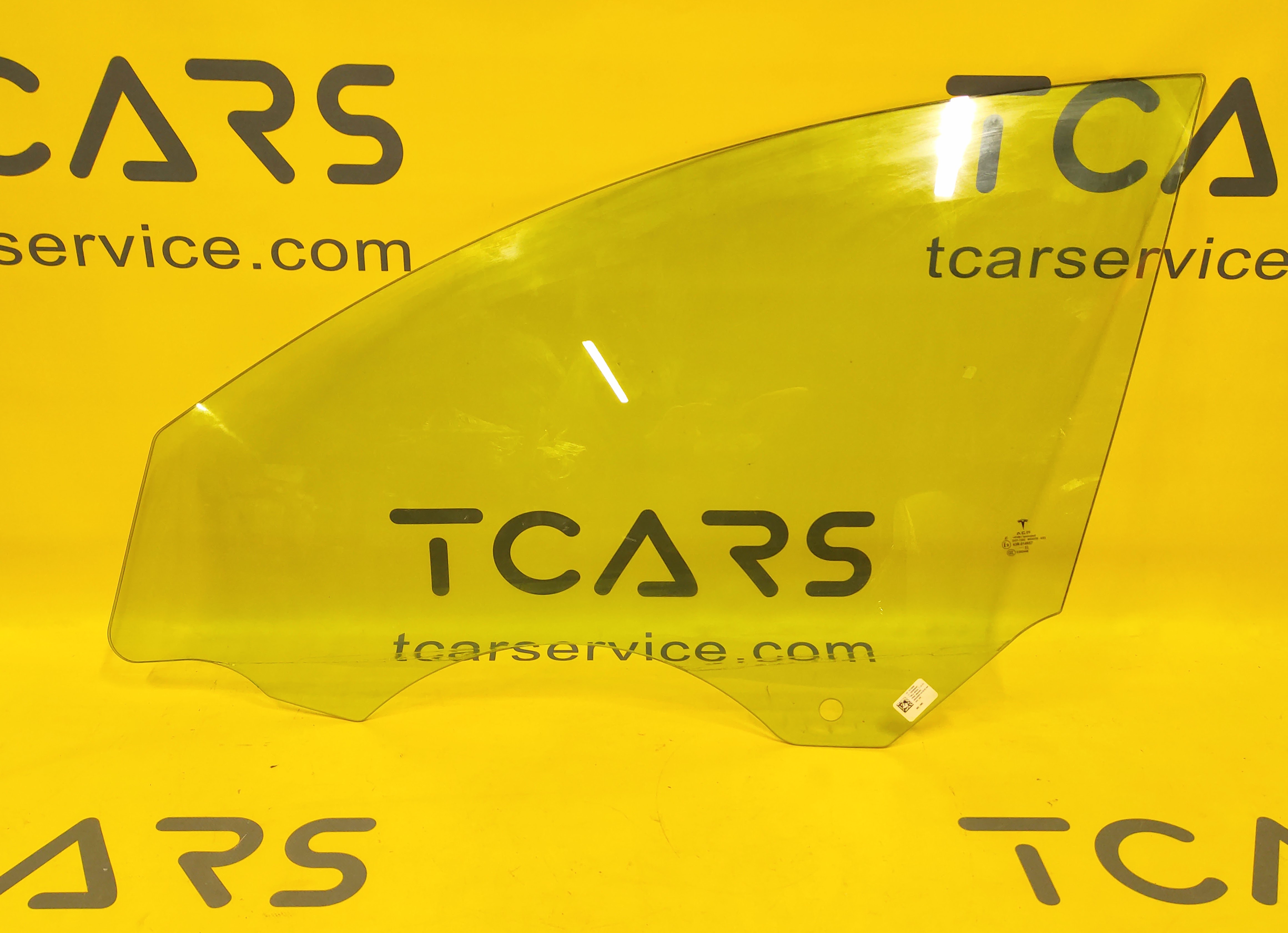 Стекло двойное передних дверей слева Tesla Model Y 2020-2025 1658702-00-B (1582616-00-B)