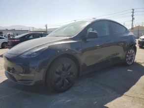 TESLA MODEL Y 2025