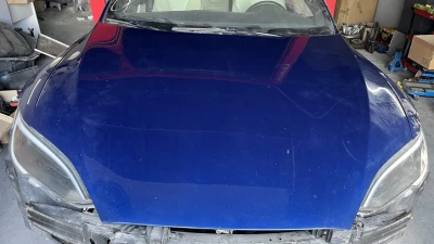 Капот Tesla model S 16-21 1051875-E0-G  синій PB02