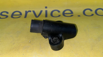 Упор кришки багажника лівий Tesla Model X 1051428-00-C