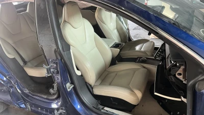 Салон (комплект) передні та задні сидіння світлий бежевий Model S 2017 gen. 2