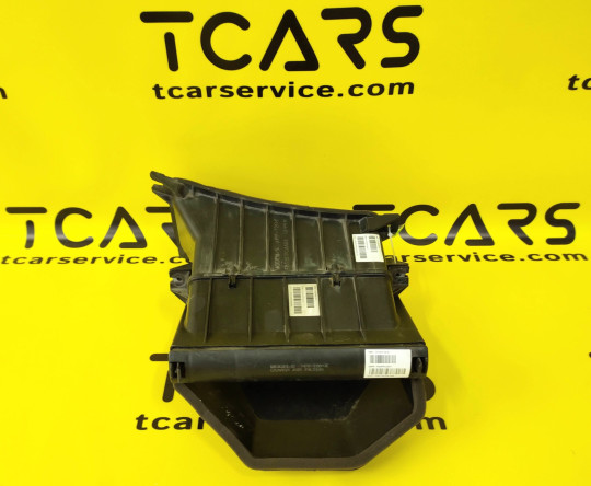 Корпус фільтра салону в зборі зі сполучним повітроводом Tesla Model S 2012-2016 1006384-00-C