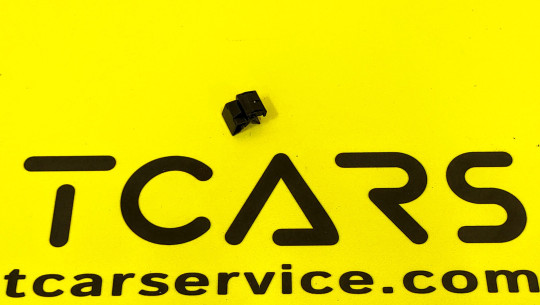 Tesla Model 3 2017-2023, 3 Highland, Y 2020-2025, Y Juniper Frunk - Fender Clip OEM (used) 1472872-00-B