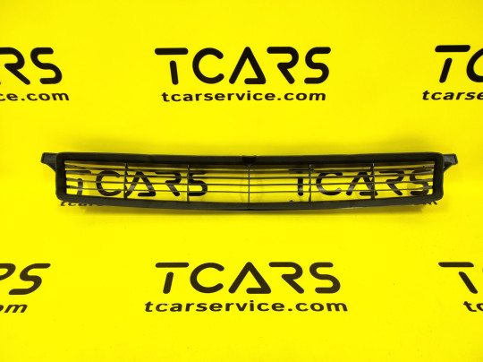 Решетка нижняя переднего бампера Tesla Model X 2015-2021 1047734-00-F