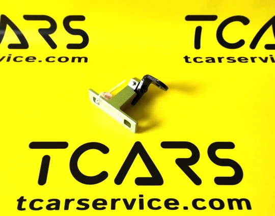 Петля дверей задніх верхня ліва сторона Tesla Model Y 2020-2025, Y Juniper 1497494-00-C