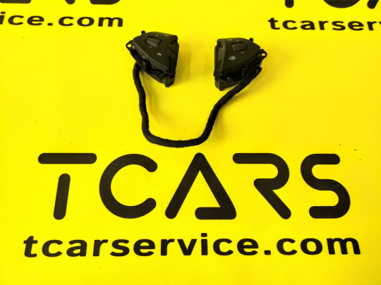 Модули кнопок управления в рулевом колесе Tesla Model S 2012-2016 1013242-00-D