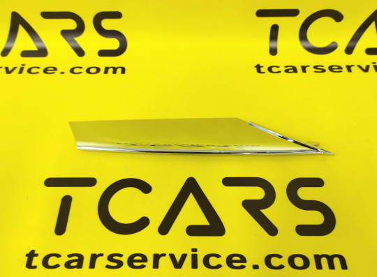Накладка хром люверса правого нижняя Tesla Model S 2016-2021 1056381-00-C
