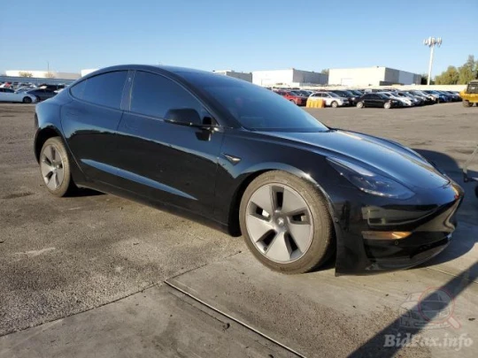 Tesla Model 3 2022