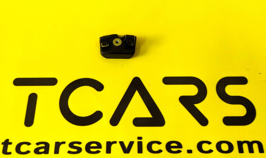 Tesla Model Y 2020-2025 Front Bumper Support Bracket Plastic Central RH OEM (new) 1493773-00-B