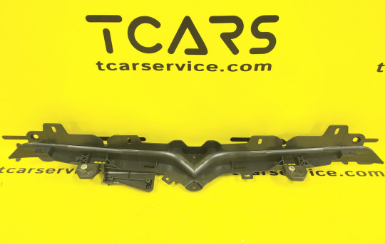 Кронштейн хромированной V-образной накладки и "Т" эмблемы переднего бампера Tesla Model SP 2021- 1779981-00-A