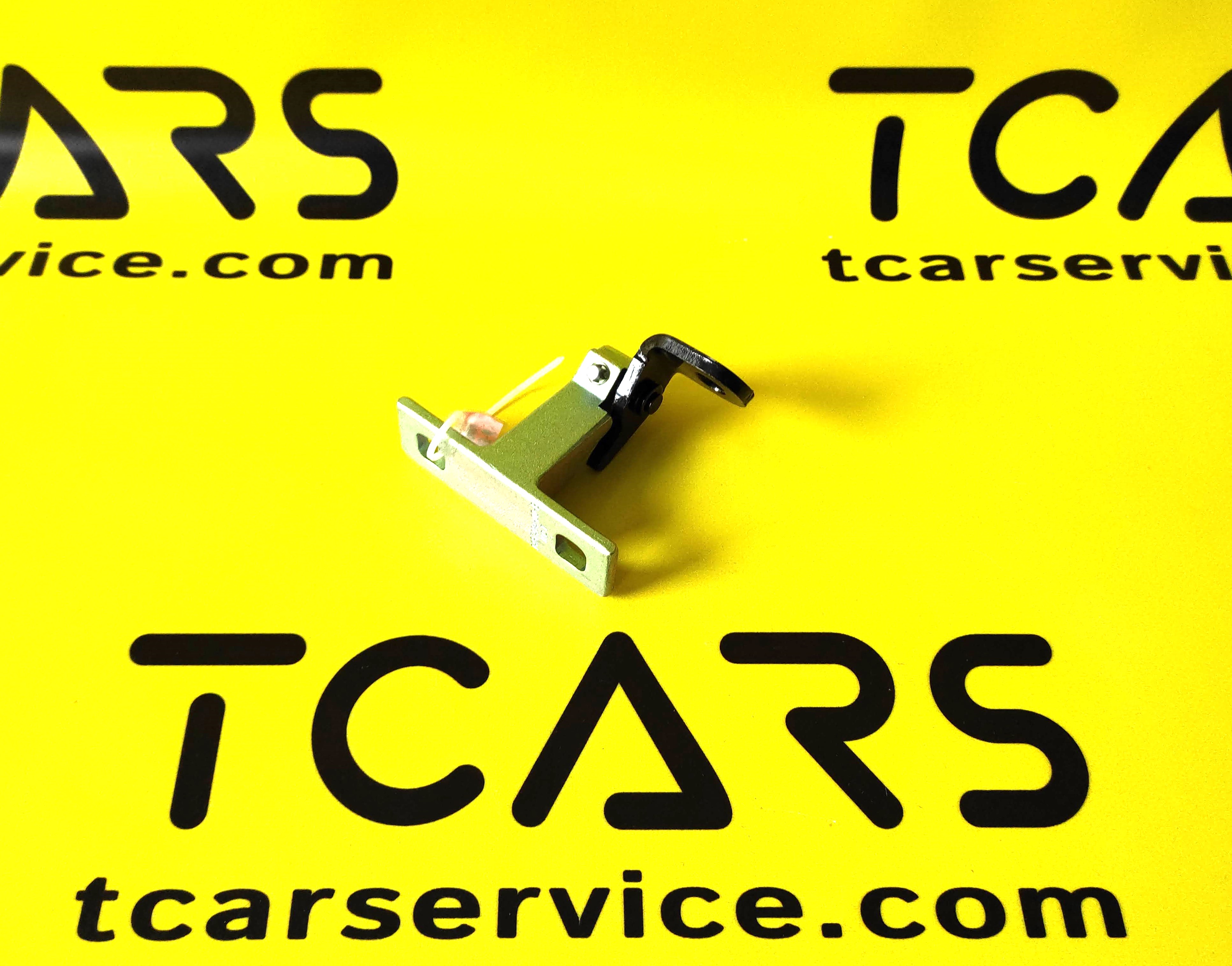 Петля двери задней верхняя левая сторона Tesla Model Y 2020-2025, Y Juniper 1497494-00-C