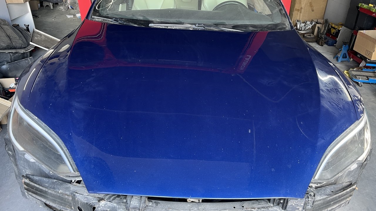 Капот Tesla model S 16-21 1051875-E0-G  синій PB02