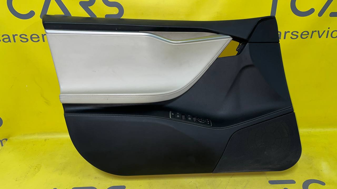 Обшивка (карта) дверей передніх лівих Tesla model S 12-21 6006071-50-N