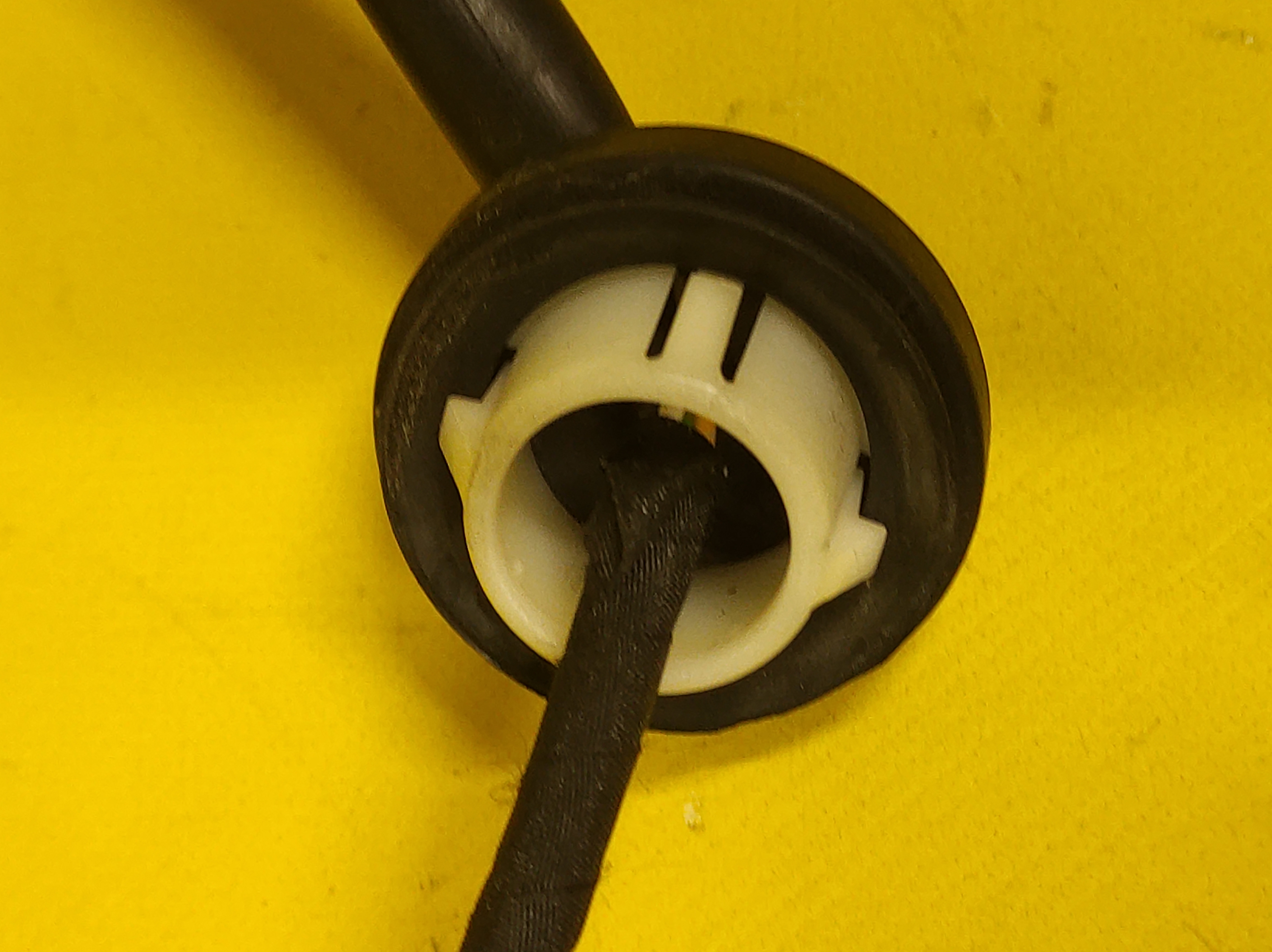 Амортизатор кришки багажника з електроприводом ліва сторона Tesla Model Y 2020-2025 1500601-00-B  Фото №5