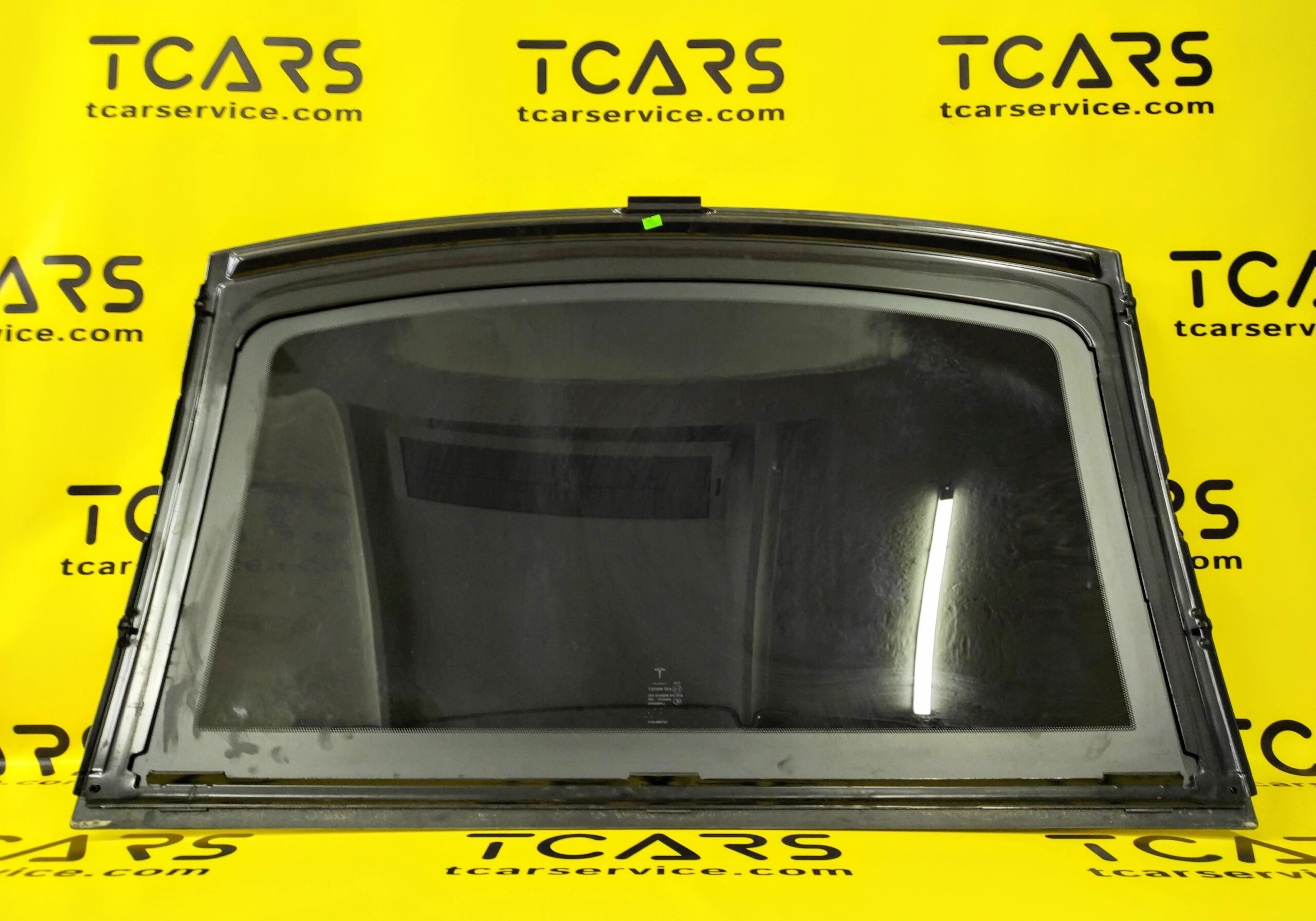 Tesla Model S 2012-2021 Front Overhead Panoramic Sun Roof Moving Glass OEM (used) 1053620-S0-B(1077866-00-A)  Photo №2