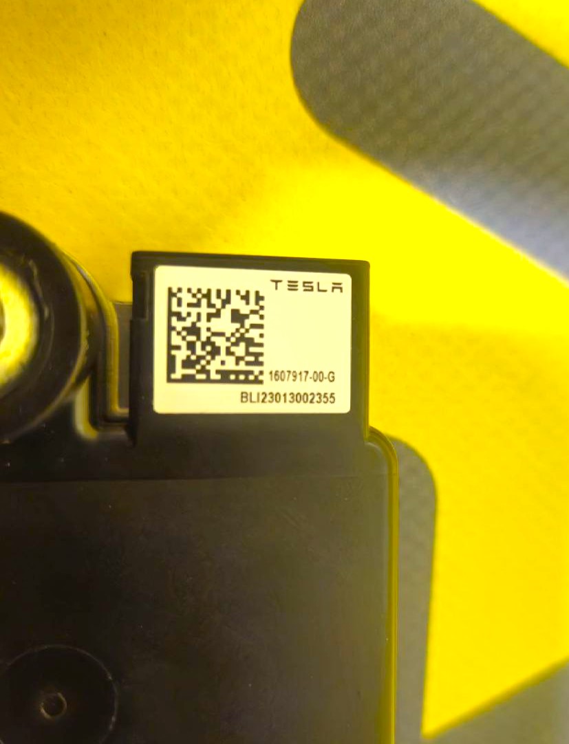 Блок радара внутреннего в салоне Tesla Model Y 2020-2025 1607917-00-G  Фото №5
