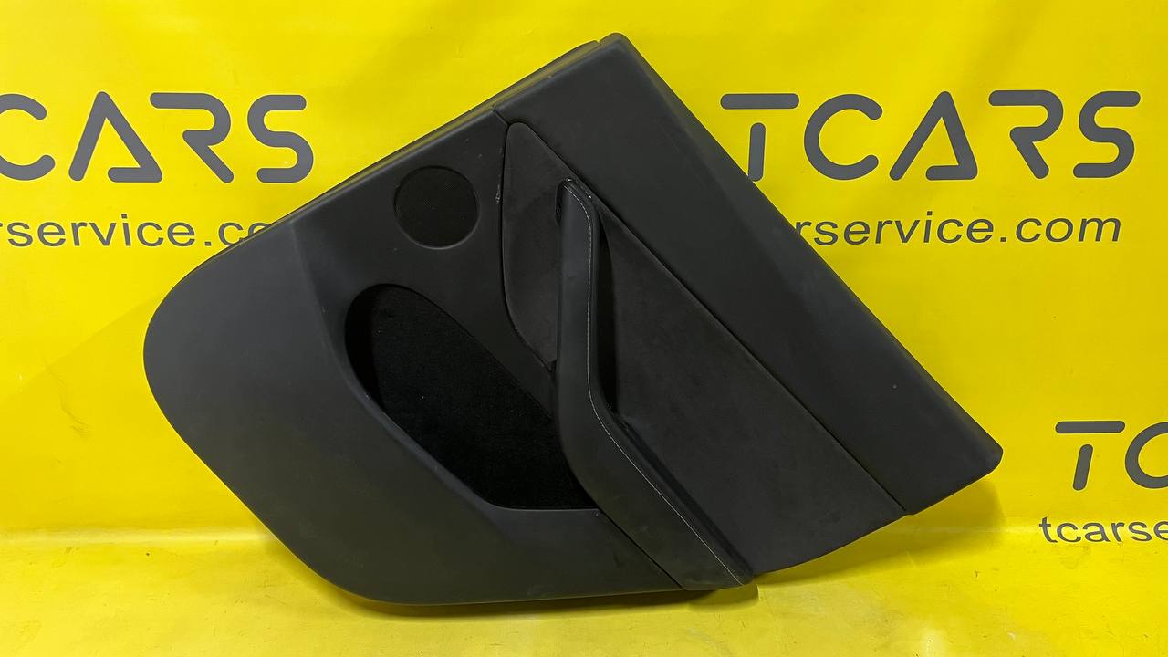 Карта дверей задніх правих  (чорна) Tesla model Y 20-25 1697297-01-I