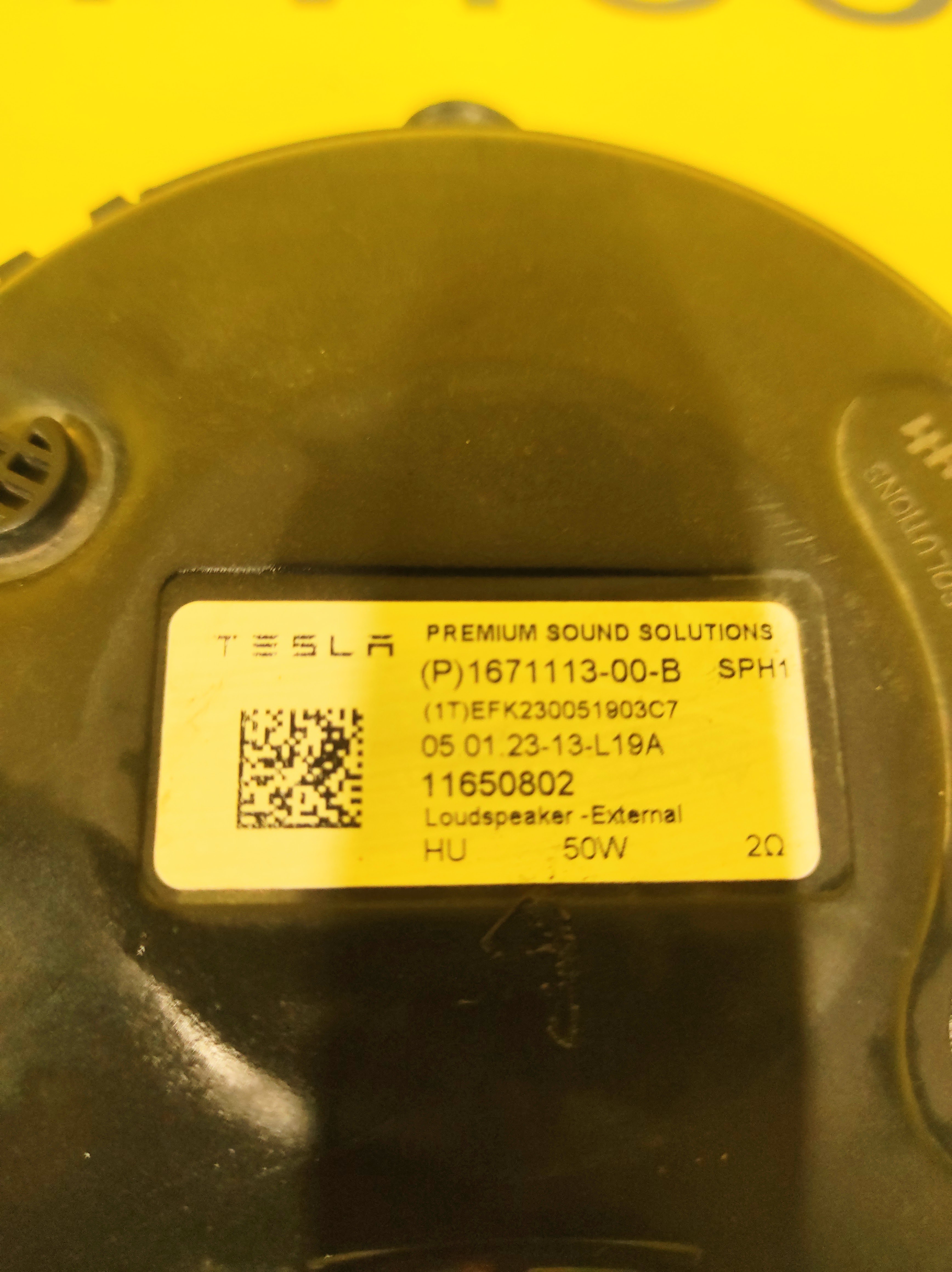 Динамик шумогенератор для пешеходов Tesla Model Y 2020-2025 1671113-00-B  Фото №3
