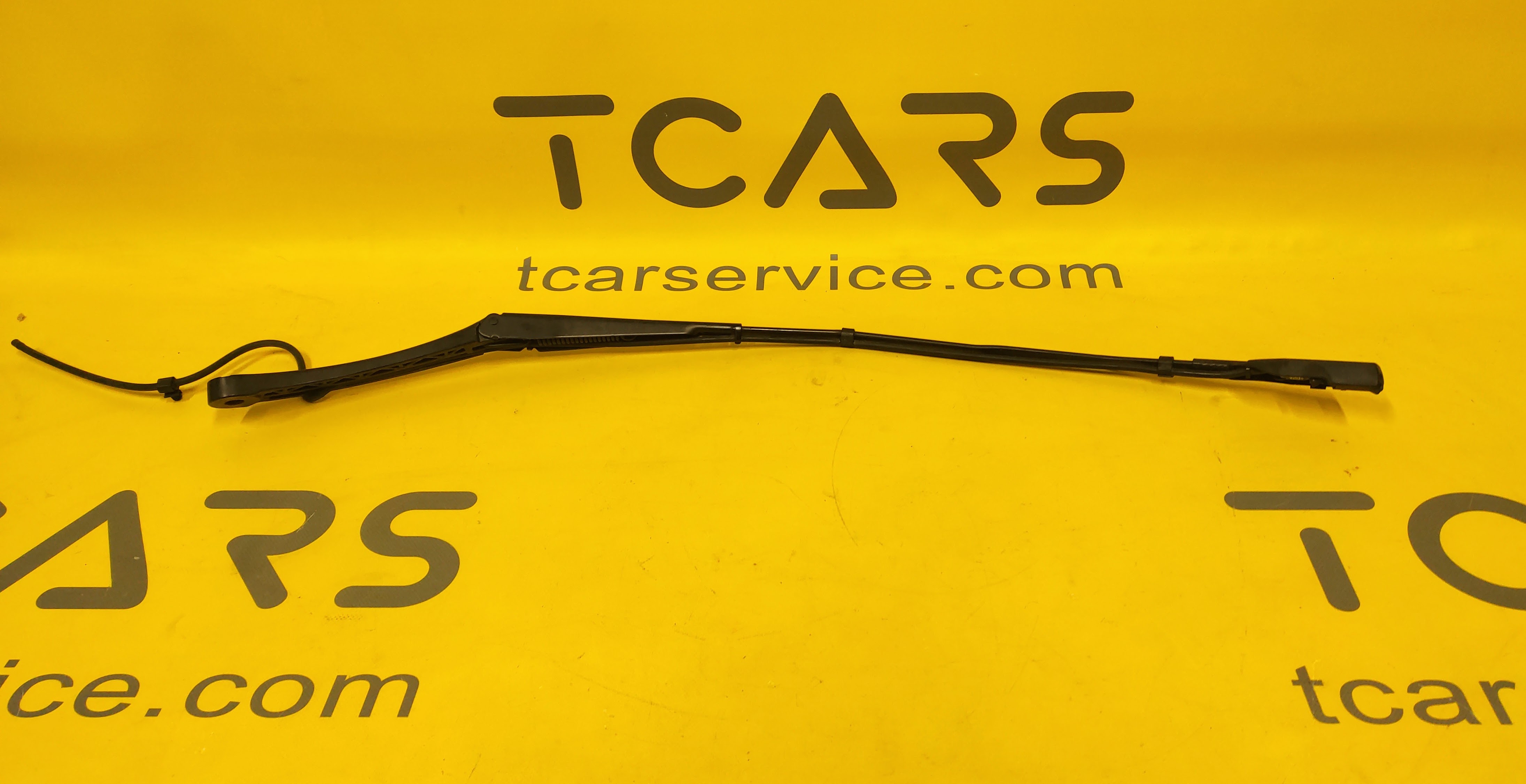 Tesla Model  Y 2020-2025 Windshield Wiper Arm and Blade Assembly - Passenger Side OEM (used) 1658938-00-A