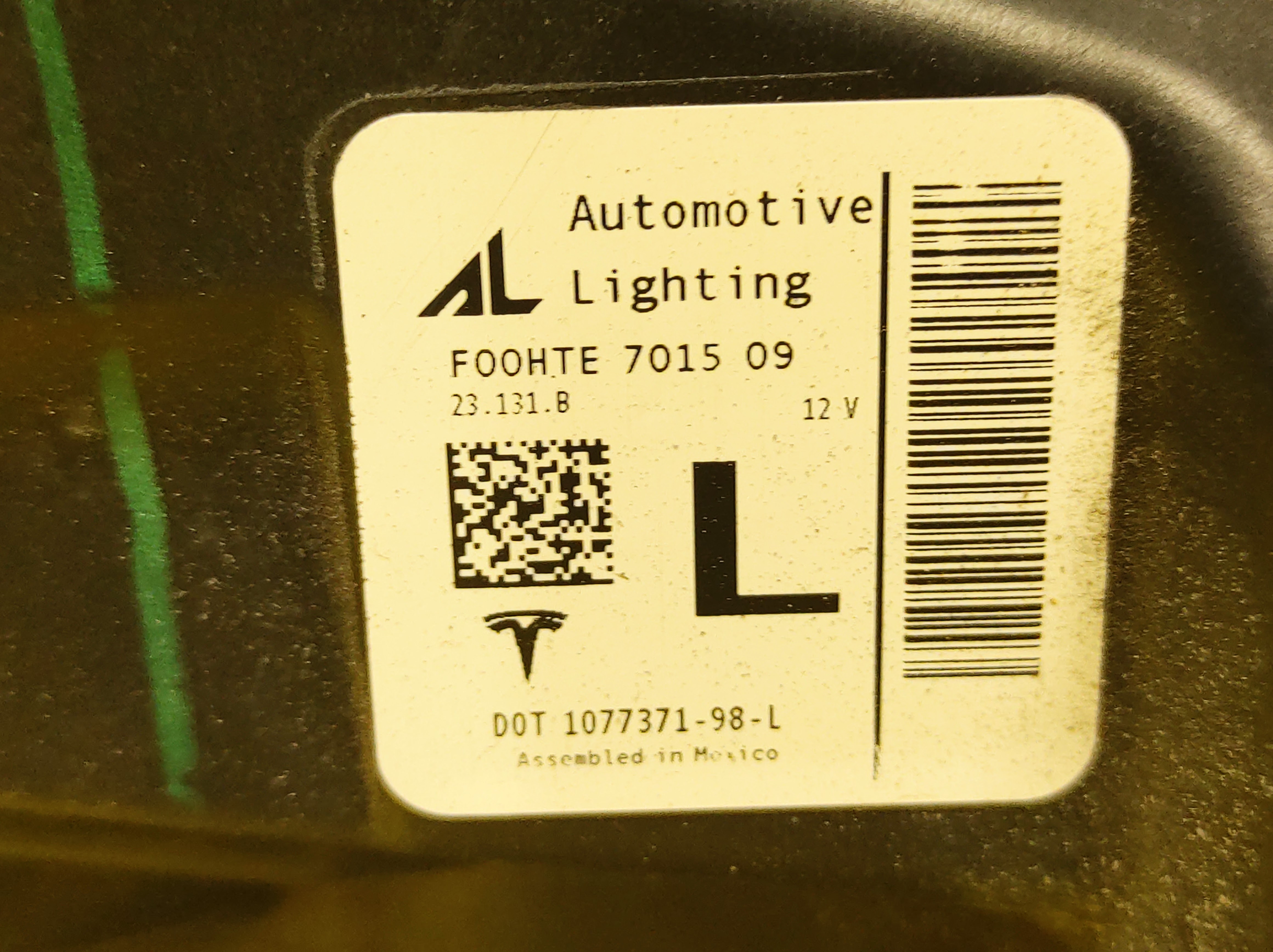 Фара основная - без линзы - UP-Level левая сторона Tesla Model 3 2017-2023, Y 2020-2025 1077371-98-L (1077371-00-K)  Фото №4