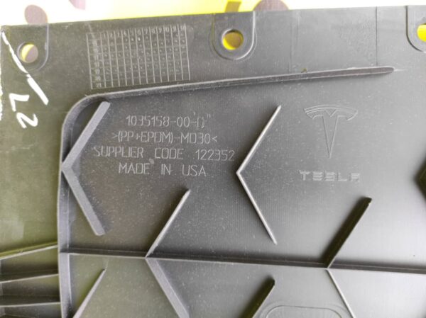Защита переднего подрамника Tesla MX
